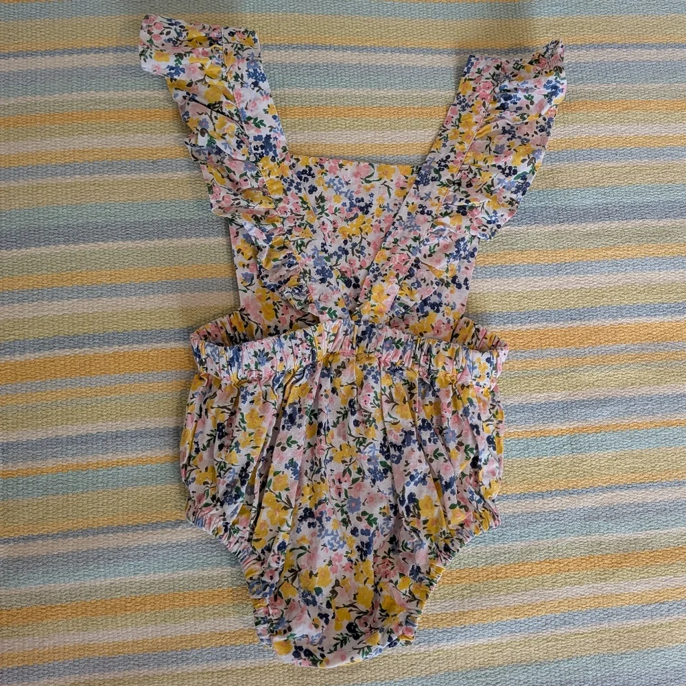 ⭐ Cartwheels By Charlie Paige Floral Bubble Size 12-18 Months